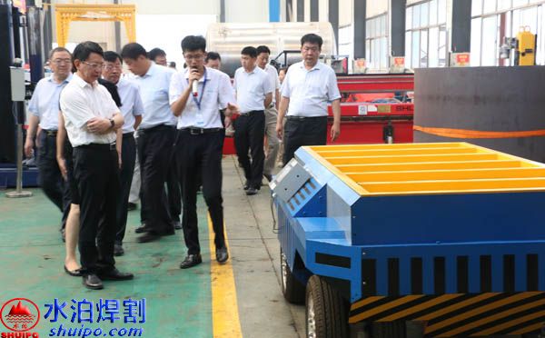 AGV機(jī)器人持續(xù)火熱，新領(lǐng)域帶來發(fā)展新機(jī)遇，水泊焊割自主研發(fā)的AGV小車