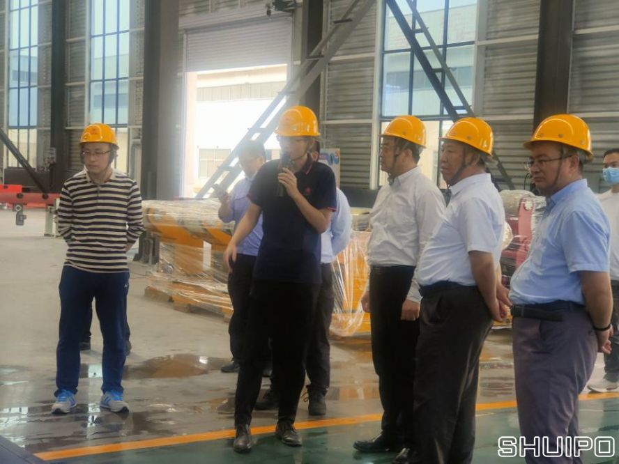 山東省科學(xué)院激光研究所所長(zhǎng)賈中青、山東省機(jī)械設(shè)計(jì)研究院院長(zhǎng)林江海帶領(lǐng)激光、高端裝備領(lǐng)域?qū)＜乙恍?人到水泊焊割實(shí)地調(diào)研2